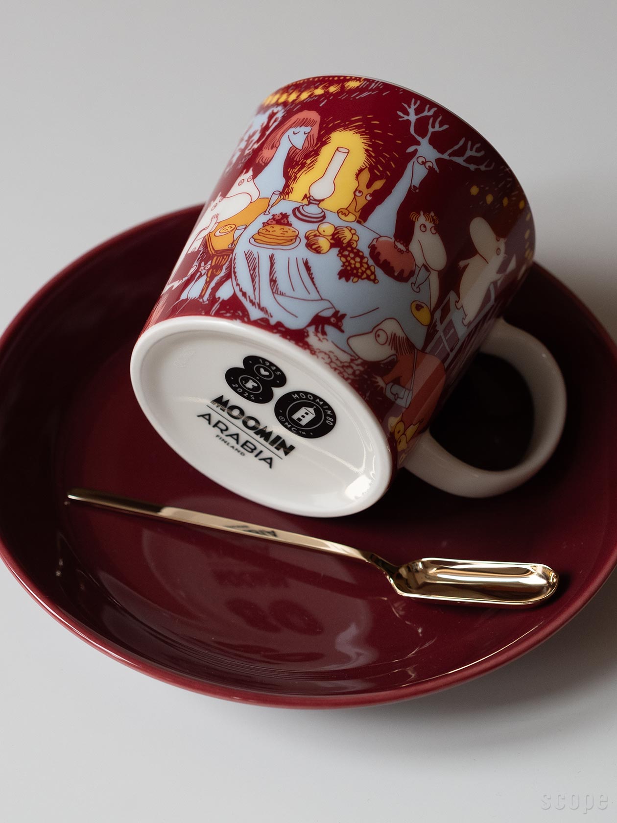 金のcani スプーン小さじ1/2とMoomin マグ 0.3L フェスティブ モーメントのセット｜SCOPEスペシャル
