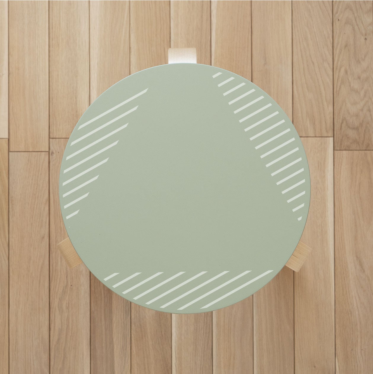 Stool 60 (スツール60) | ラッカー | Artek (アルテック)