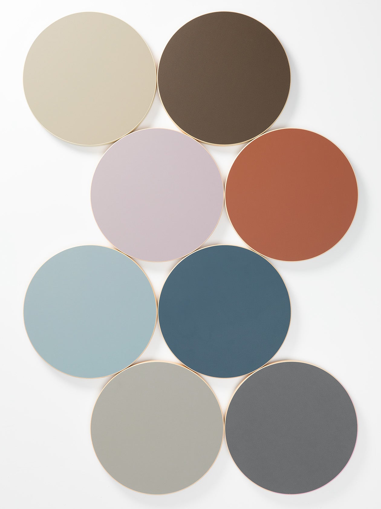 2013年から別注を続ける18色展開｜Artek / Stool 60 スコープ別注