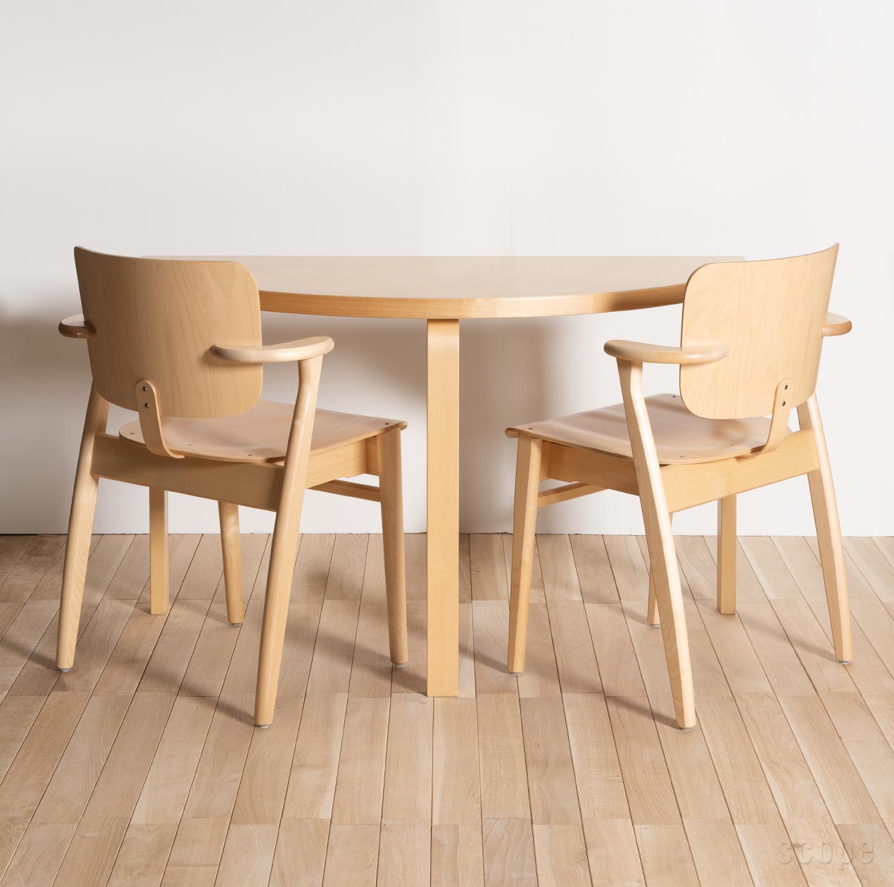 アルテック95 artek 95 テーブル 半円形 120cm artek (アルテック) テーブル 95 W120×D60×H72cm 半円形
