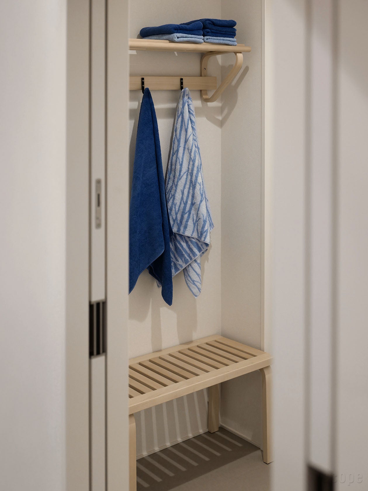 脱衣所に設置したコートラック109C