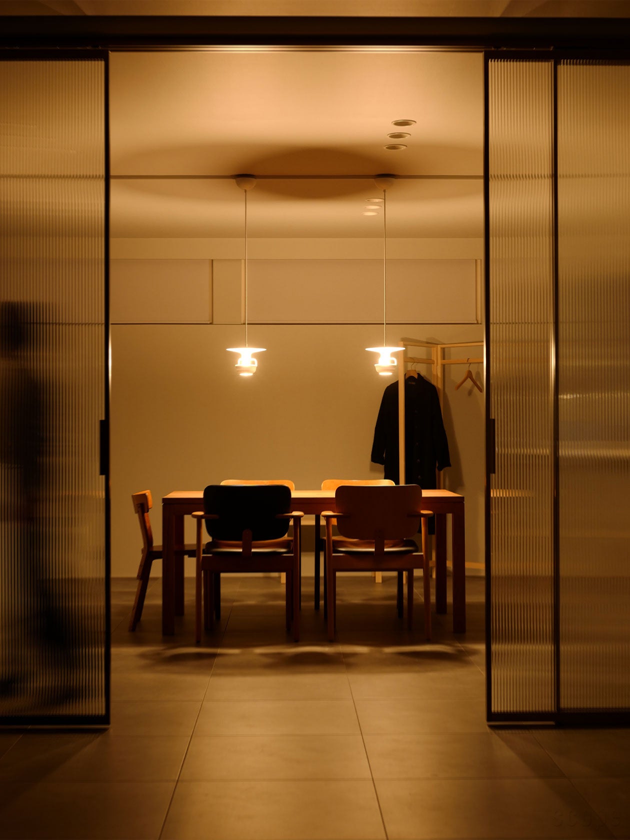 Kori ペンダント ディスクシェード 点灯時