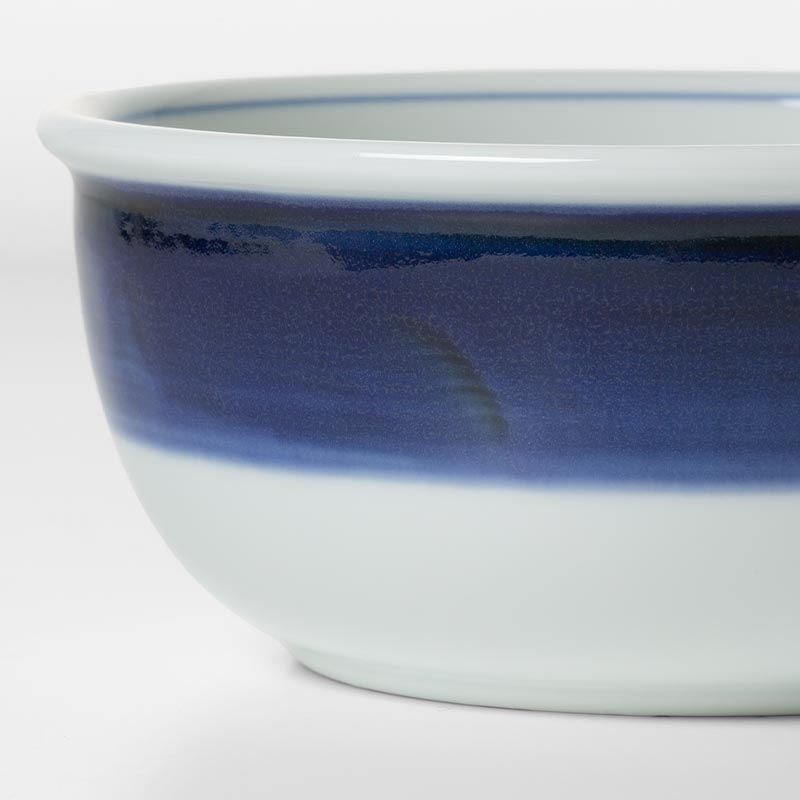 刷毛目の違いや呉須の重なり