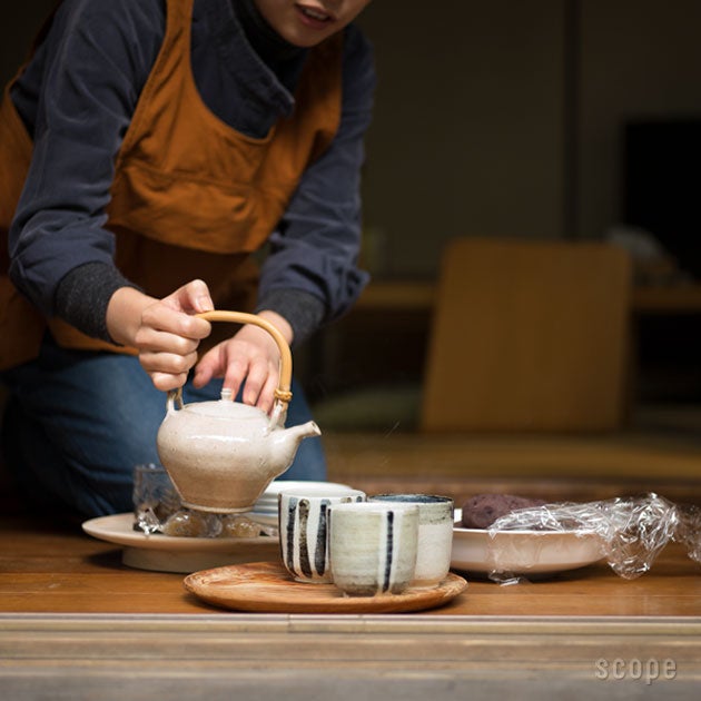 東屋 (あづまや)  山茶盆