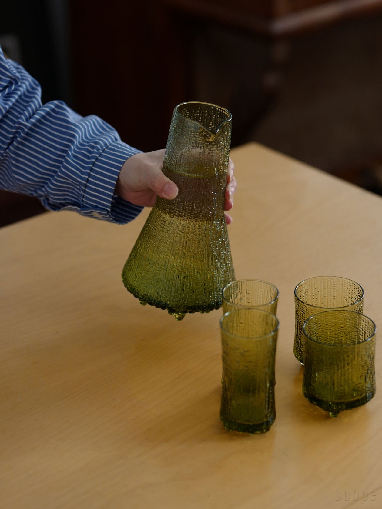 カラフェ0.5Lを手にした写真