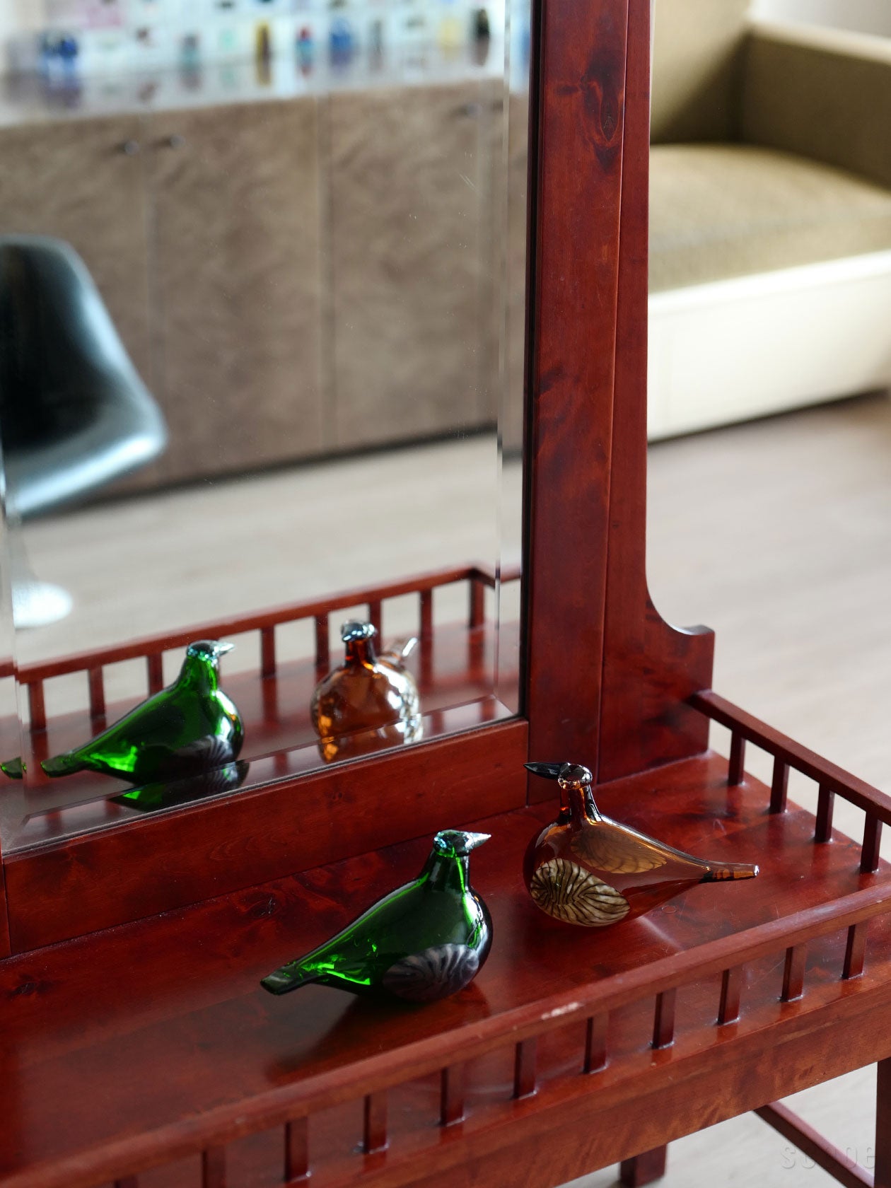 iittala Annual Bird 2026 Lakla セビリアオレンジ。鮮やかなオレンジのボディとラスターのくちばし