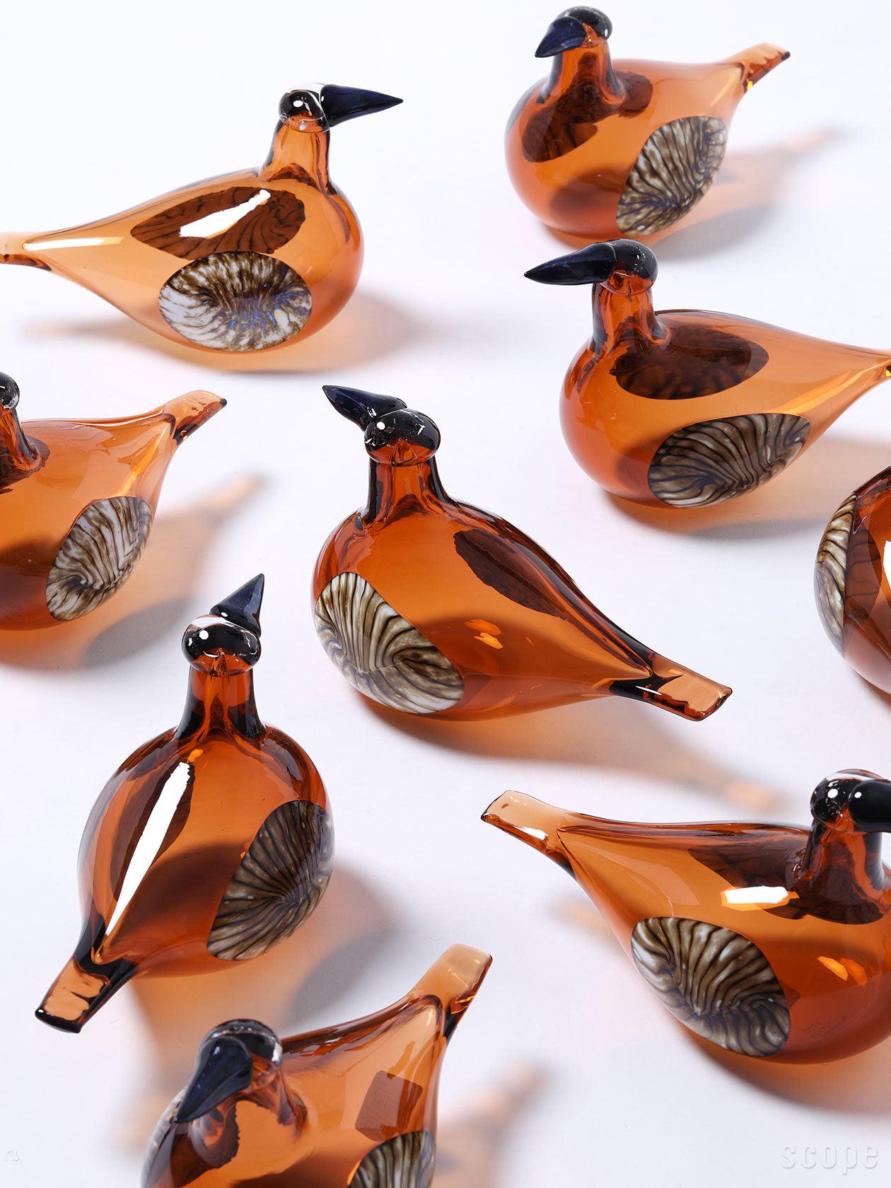 底面に刻まれた O. Toikka IITTALA 2026 の刻印。その年だけの特別な証