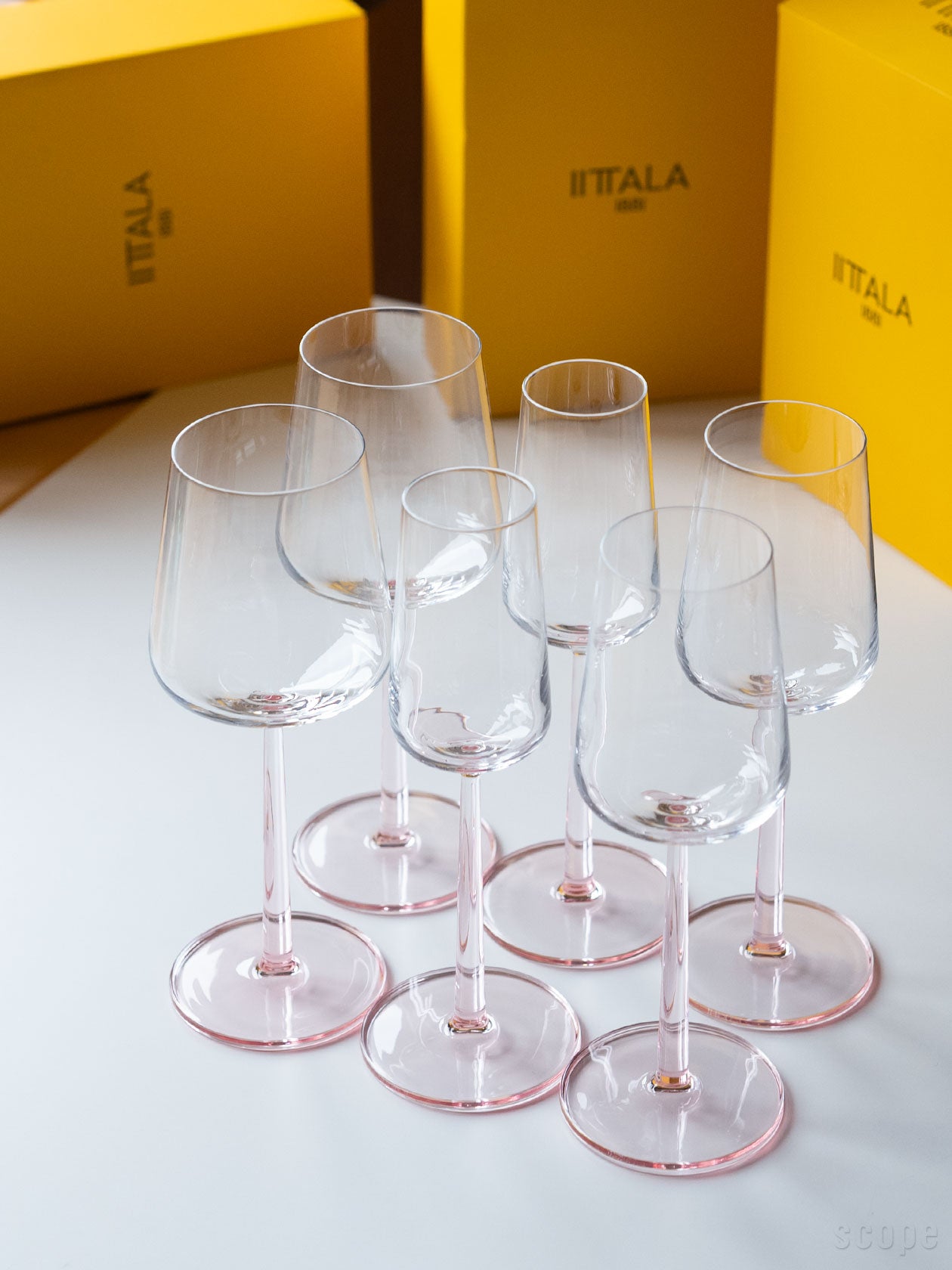 iittala Essence 25周年限定ローズ。
