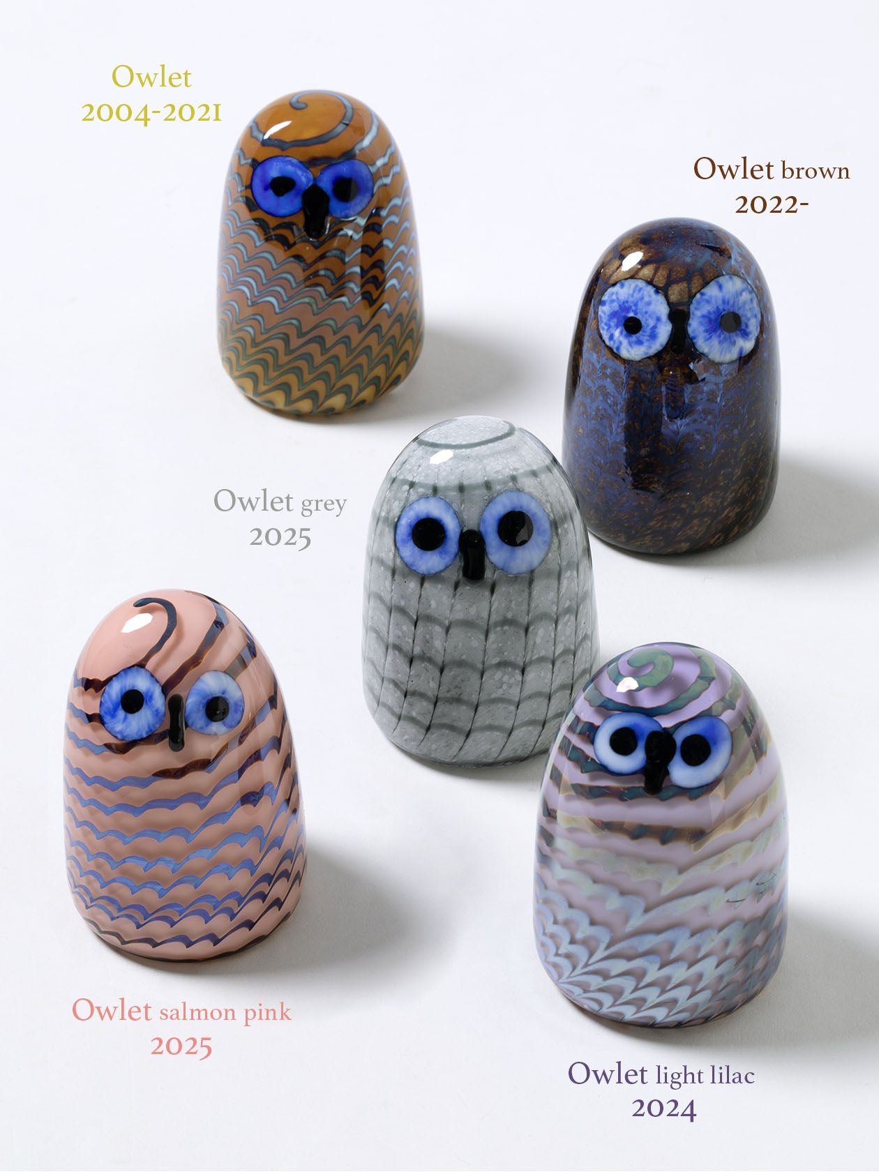 Owlet グレーとほかのフクロウバードを複数並べて置いた