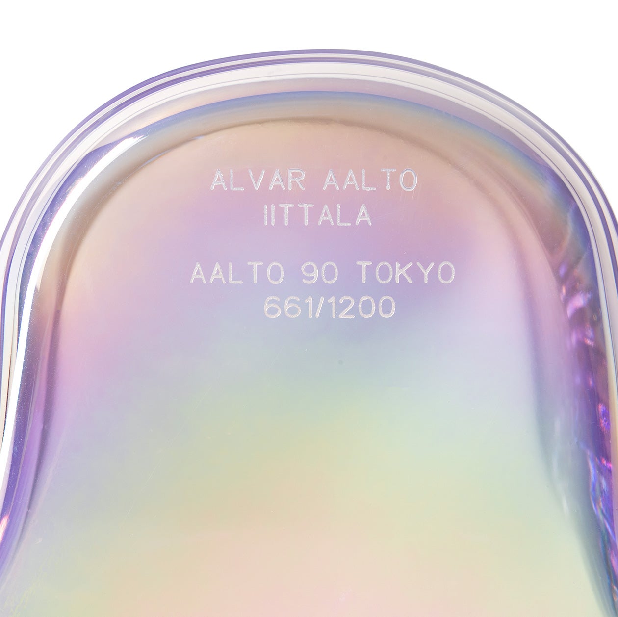 Aalto Tokyo ベース 160mm ラスターライラックの底には、シリアルナンバー入りの刻印