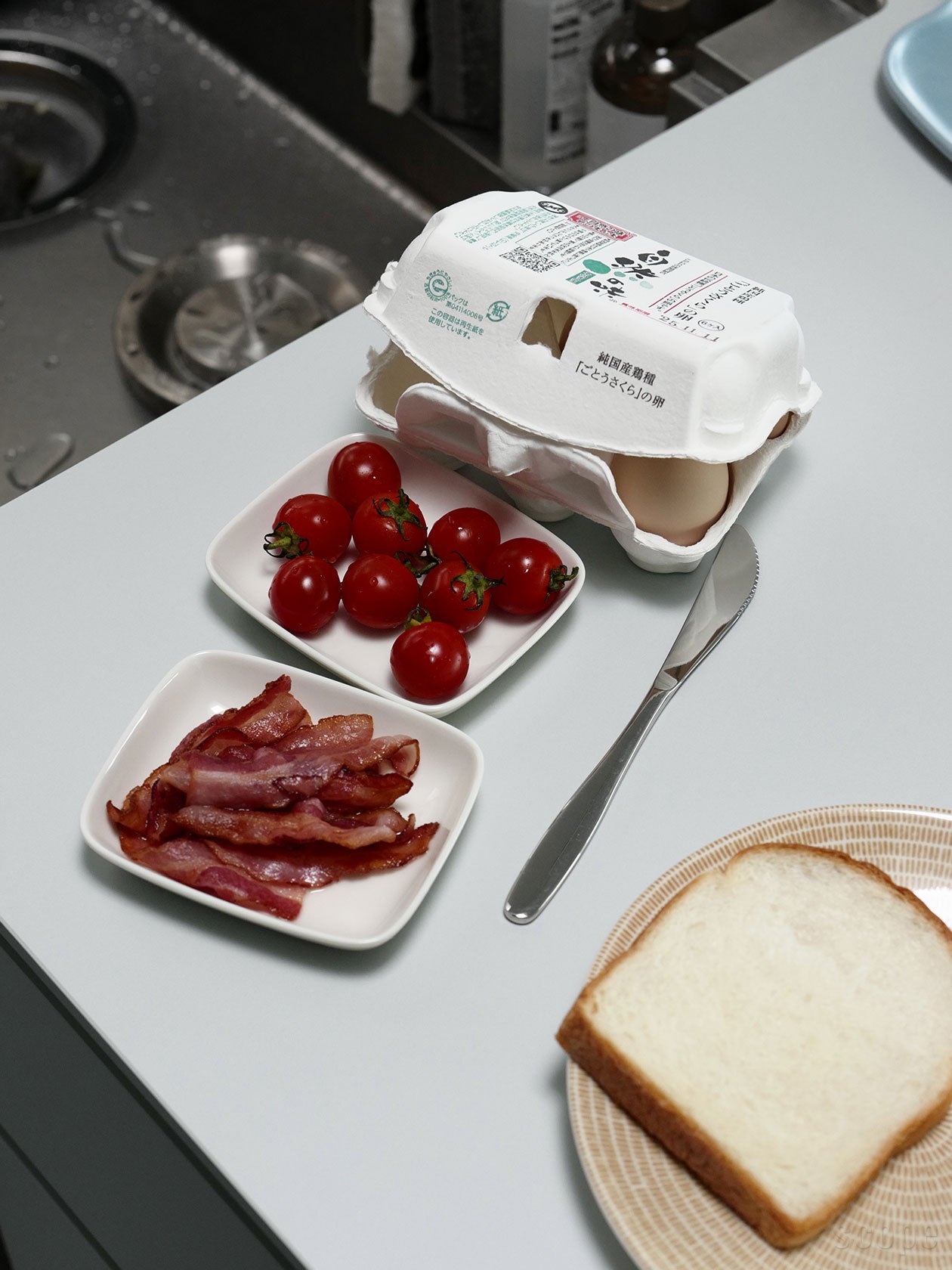 FINプレートを使った朝食風景準備中