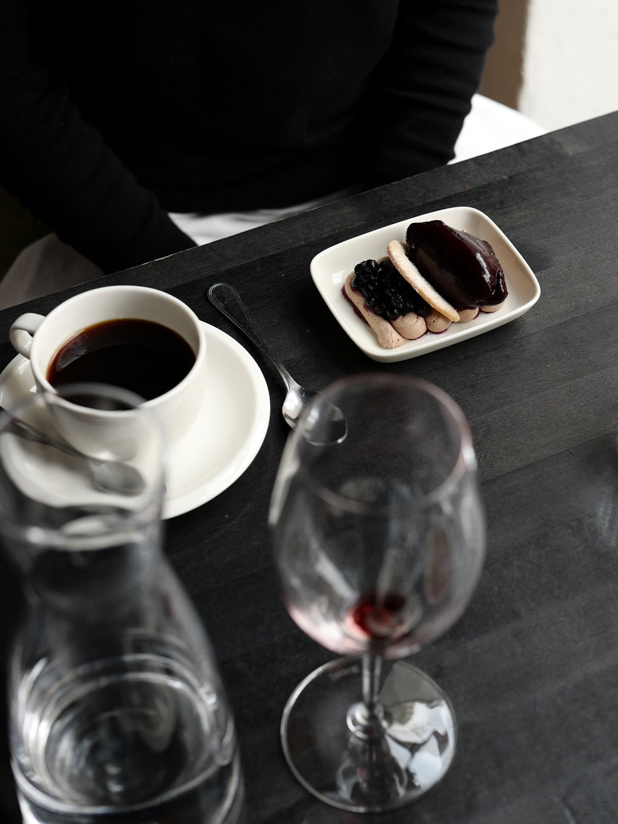 ケーキがのせられたFINプレート