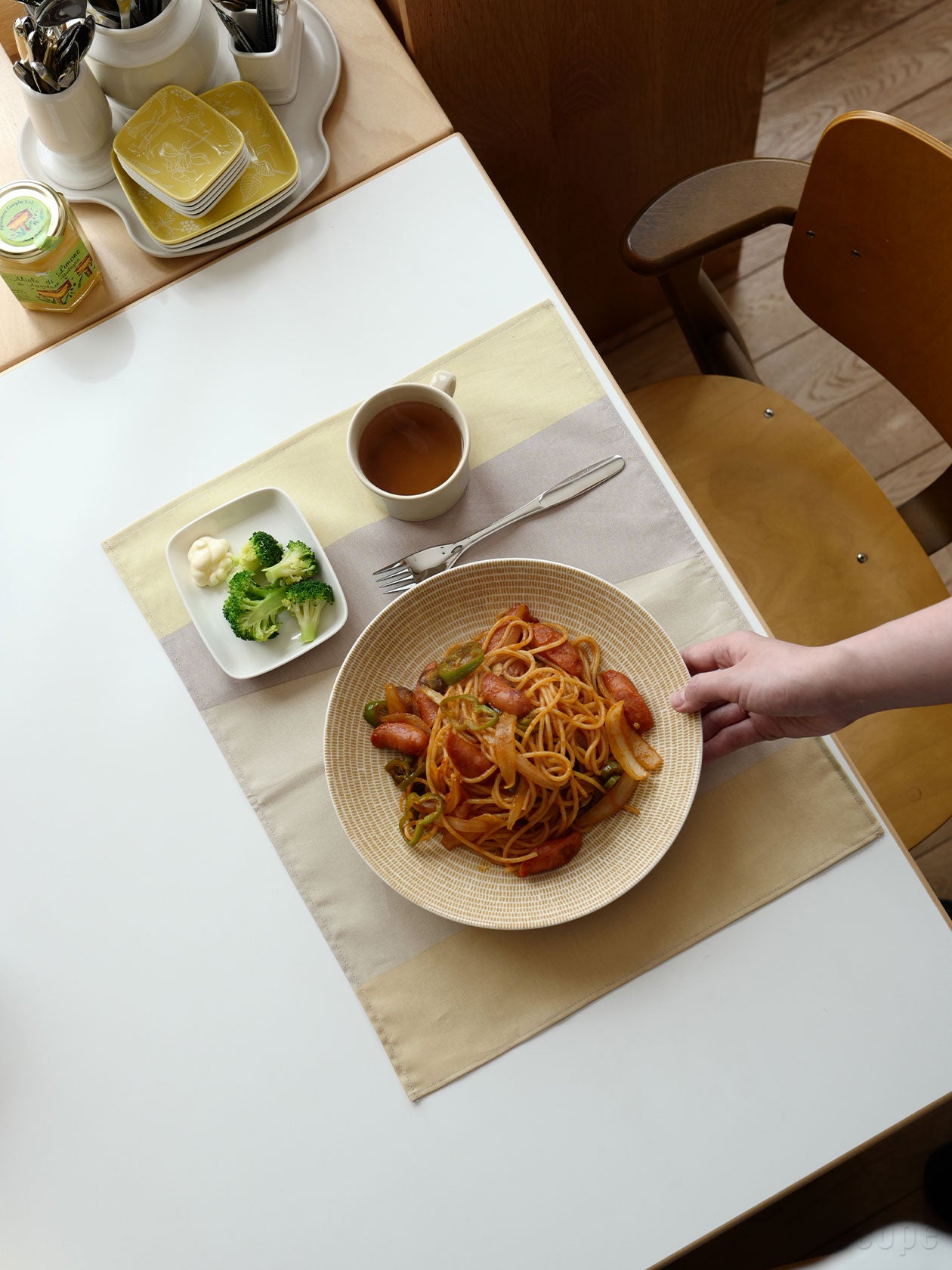 自作のランチョンマット。1枚の布から最大12枚分を切り出せる素材として