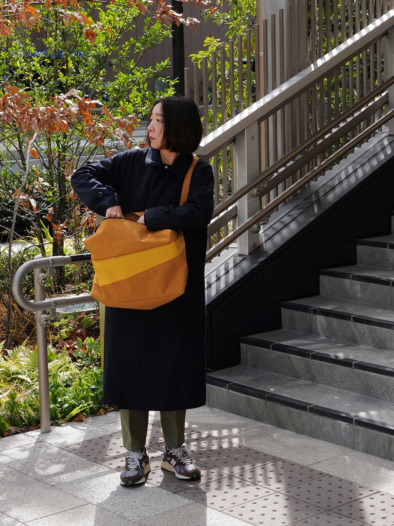 自立する形状と軽さが魅力。ジムや週末の旅行に最適なサイズ感