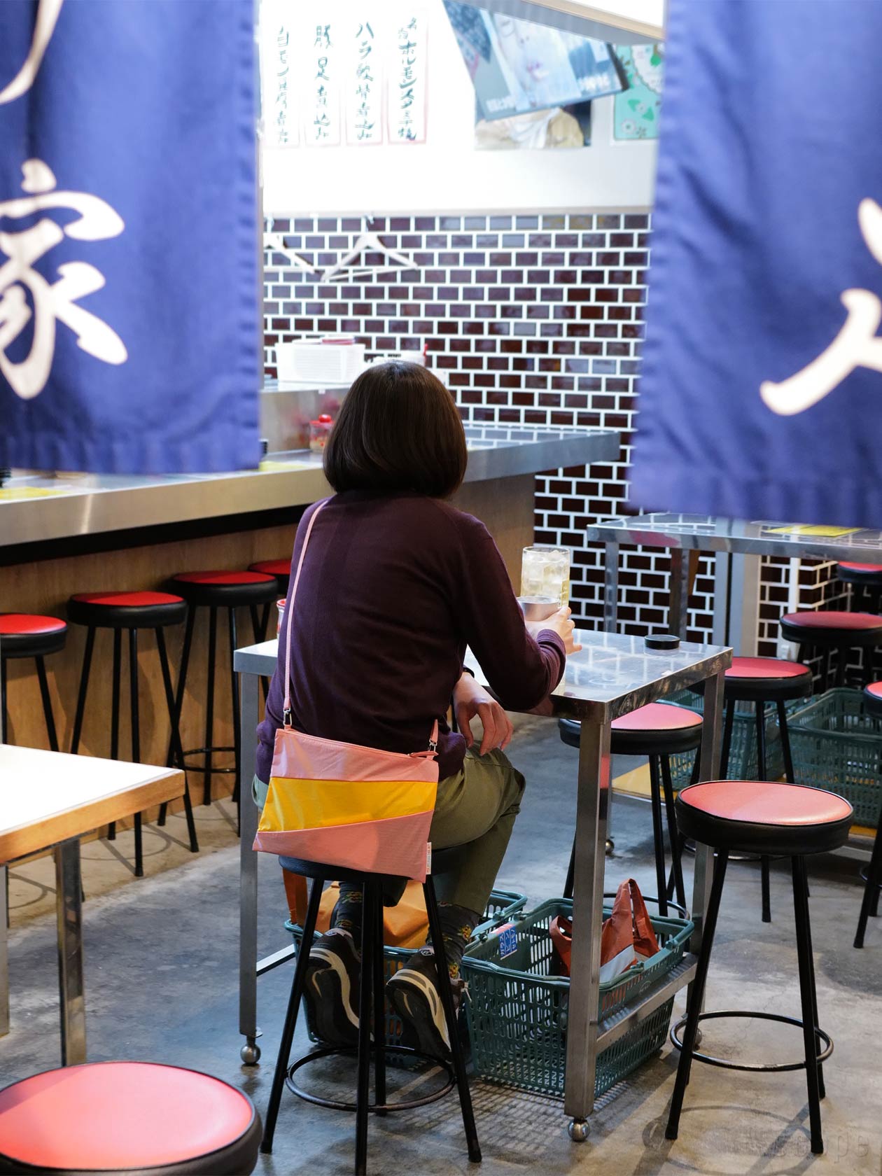 バッグの中でも映える新作カラー